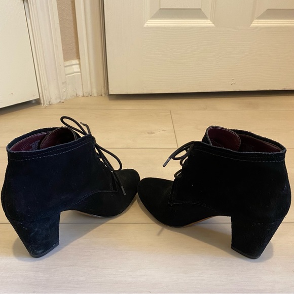 Bcbgeneration Black Suede Heeled Booties Ankle Boots Women's - Picture 6 of 7